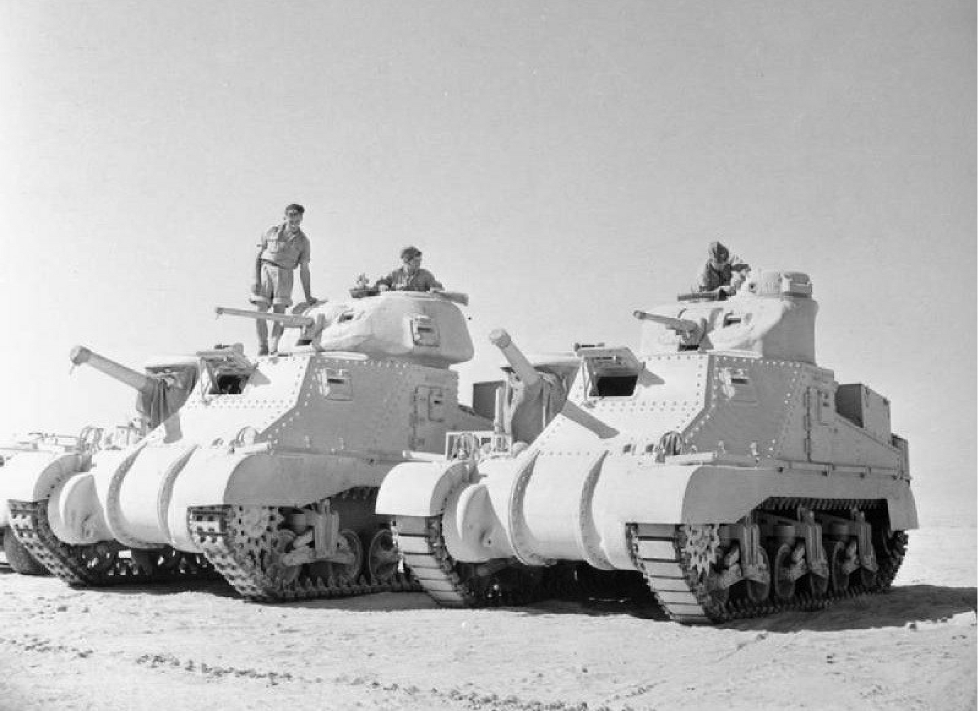 General tanks. М3 Lee танк. M3 Grant Lee. Танк м 3 ли Грант. Американский танк m3 Lee.
