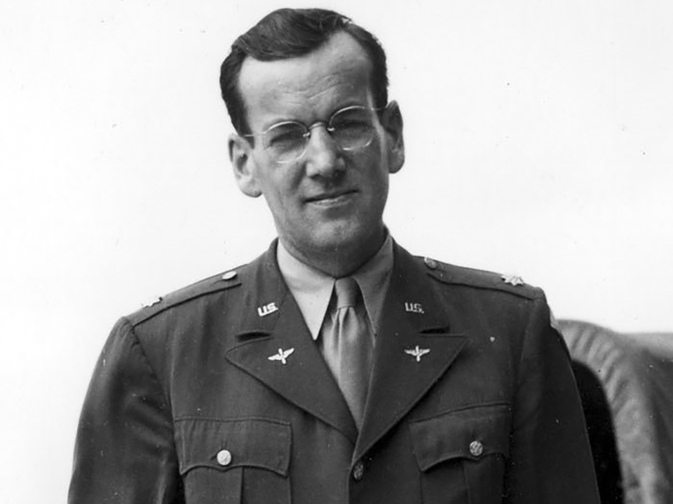 GLENN MILLER CONDUCTS THE ARMY AIR FORCE BAND IN 1944-8X10 PHOTO MAJ FB-093 GLENN MILLER CONDUCTS THE ARMY AIR FORCE BAND IN 1944-8X10 PHOTO MAJ FB-093