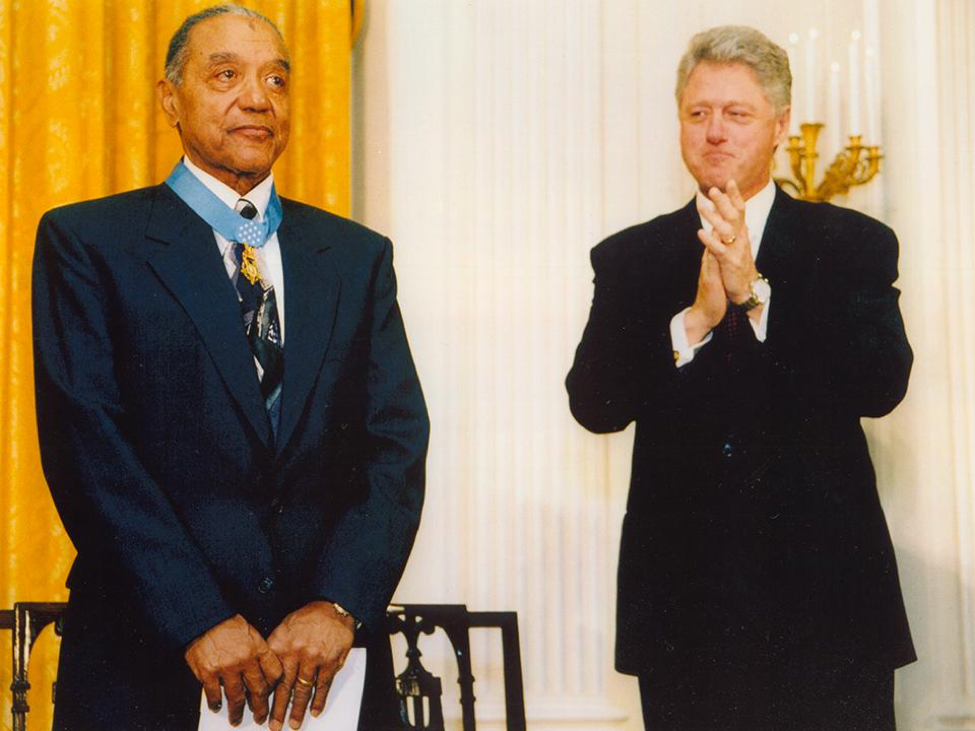 Vernon Baker with President Clinton at the Medal of Honor ceremony on January 13, 1997. Courtesy of the National WWII Museum.