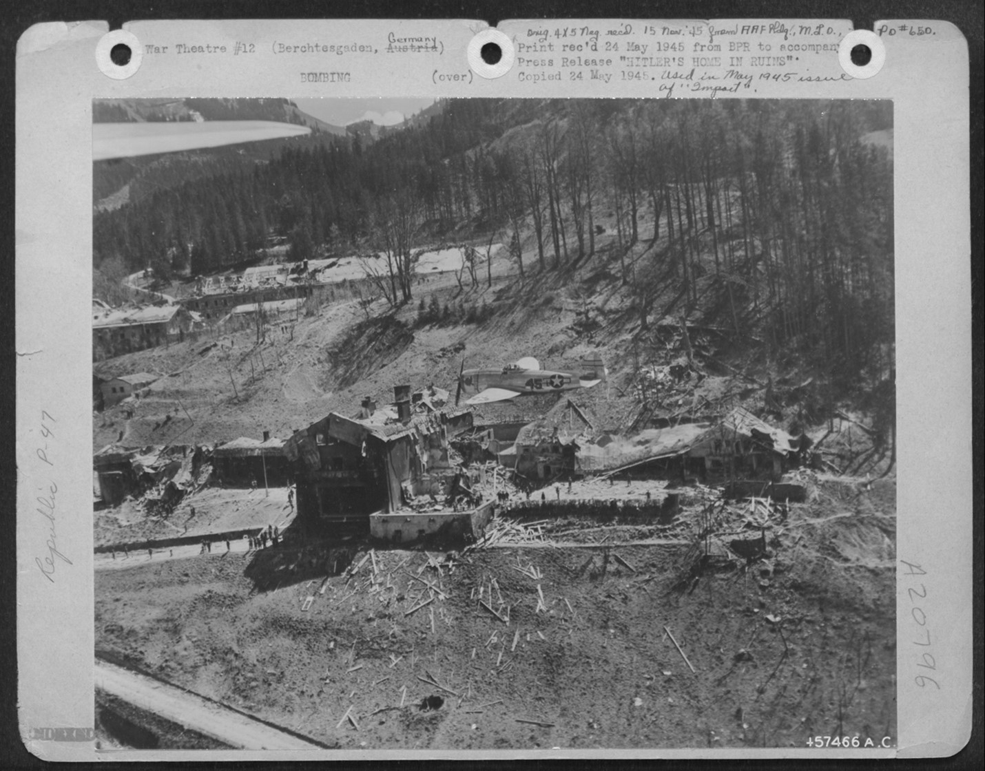 The ruins of Hitler’s villa, May 24, 1945. 