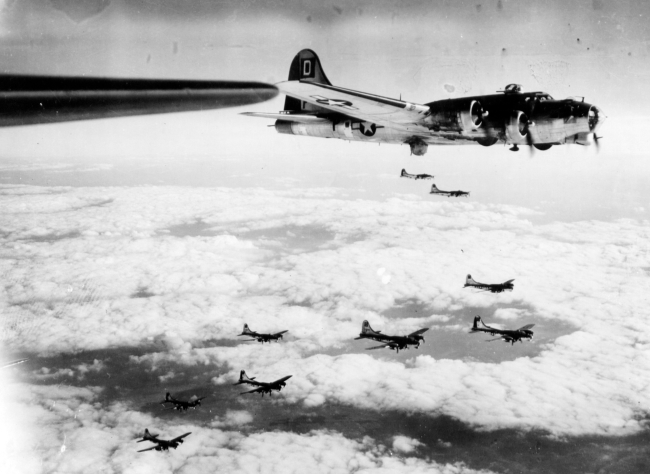 A B-17 Flying Fortress of the Eighth Airforce&#039;s 100th Bomb Group