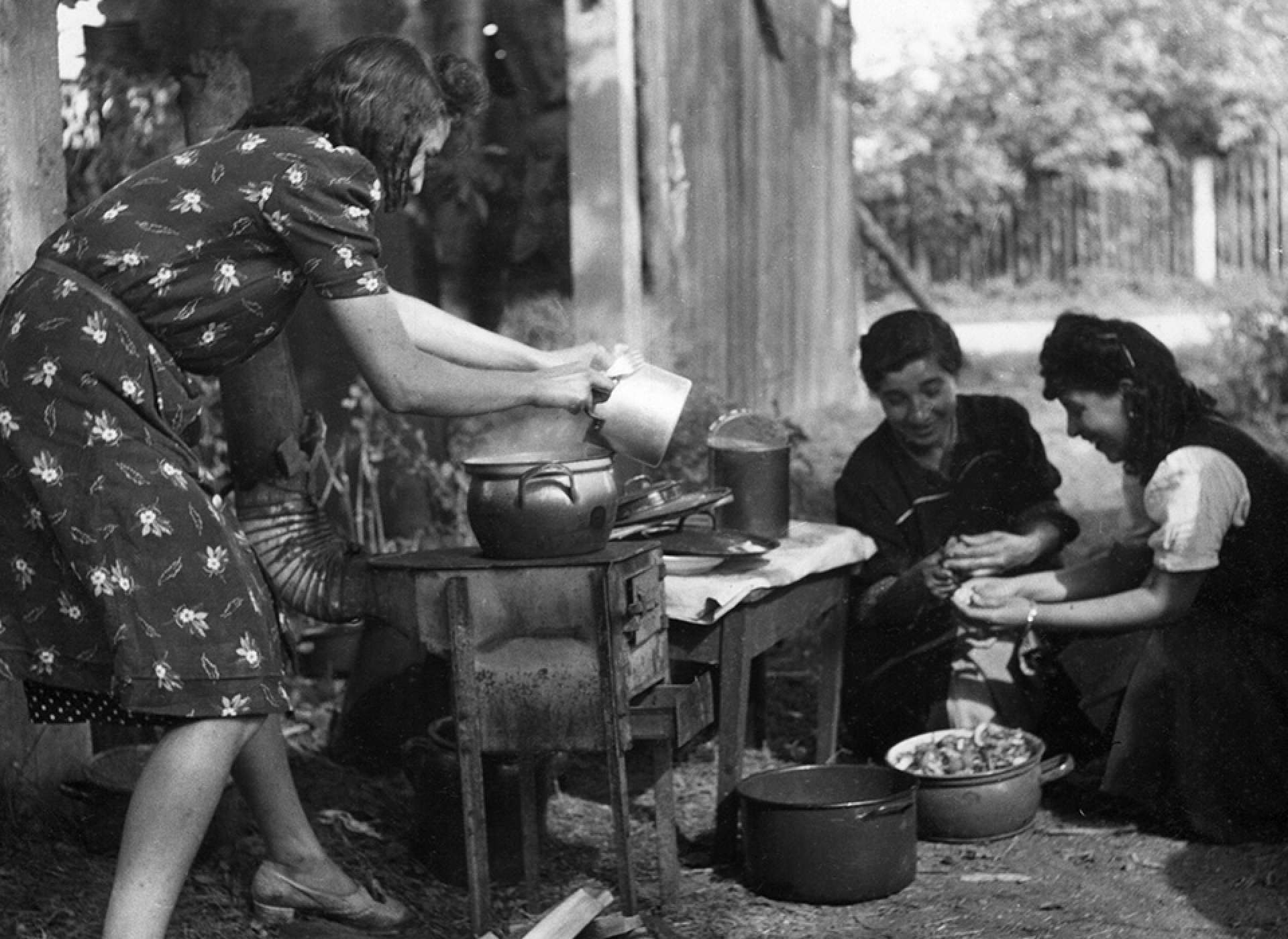 Returned Sintezzas in the Deisenhofenerstraße Munich 1946