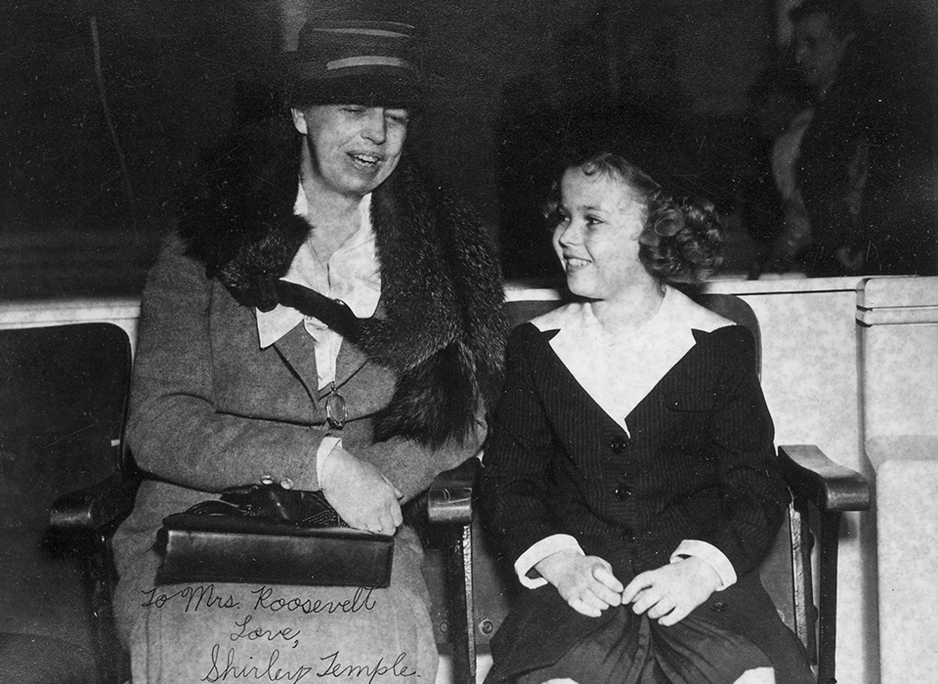 Shirley Temple and Eleanor Roosevelt in 1938