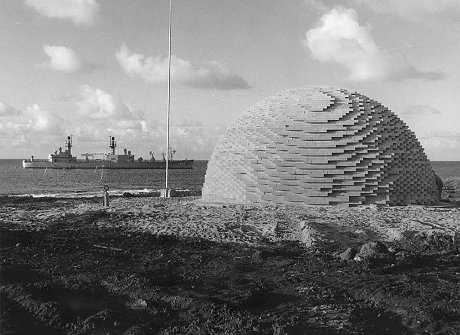 USS Atlanta and dome of 500 tons of high explosives in Kaho’olawe