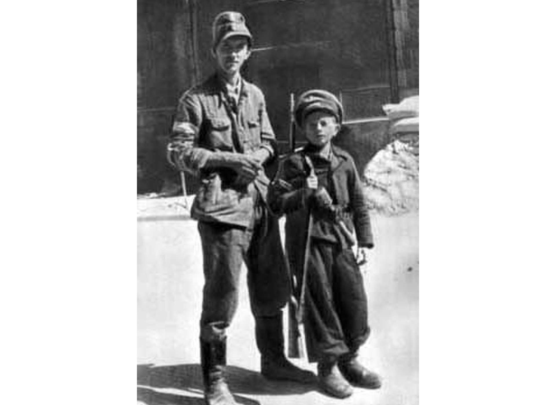 Child Soldiers Warsaw Uprising