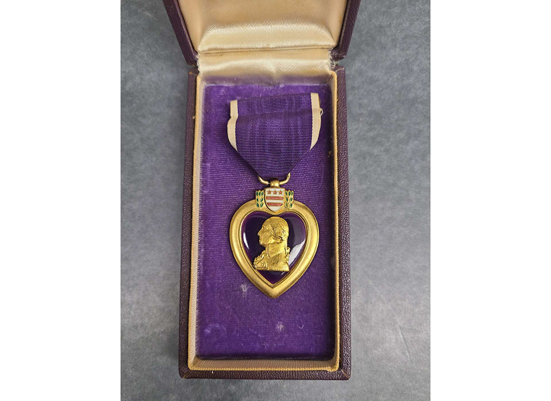 Purple heart of AMM2c Durell Wade