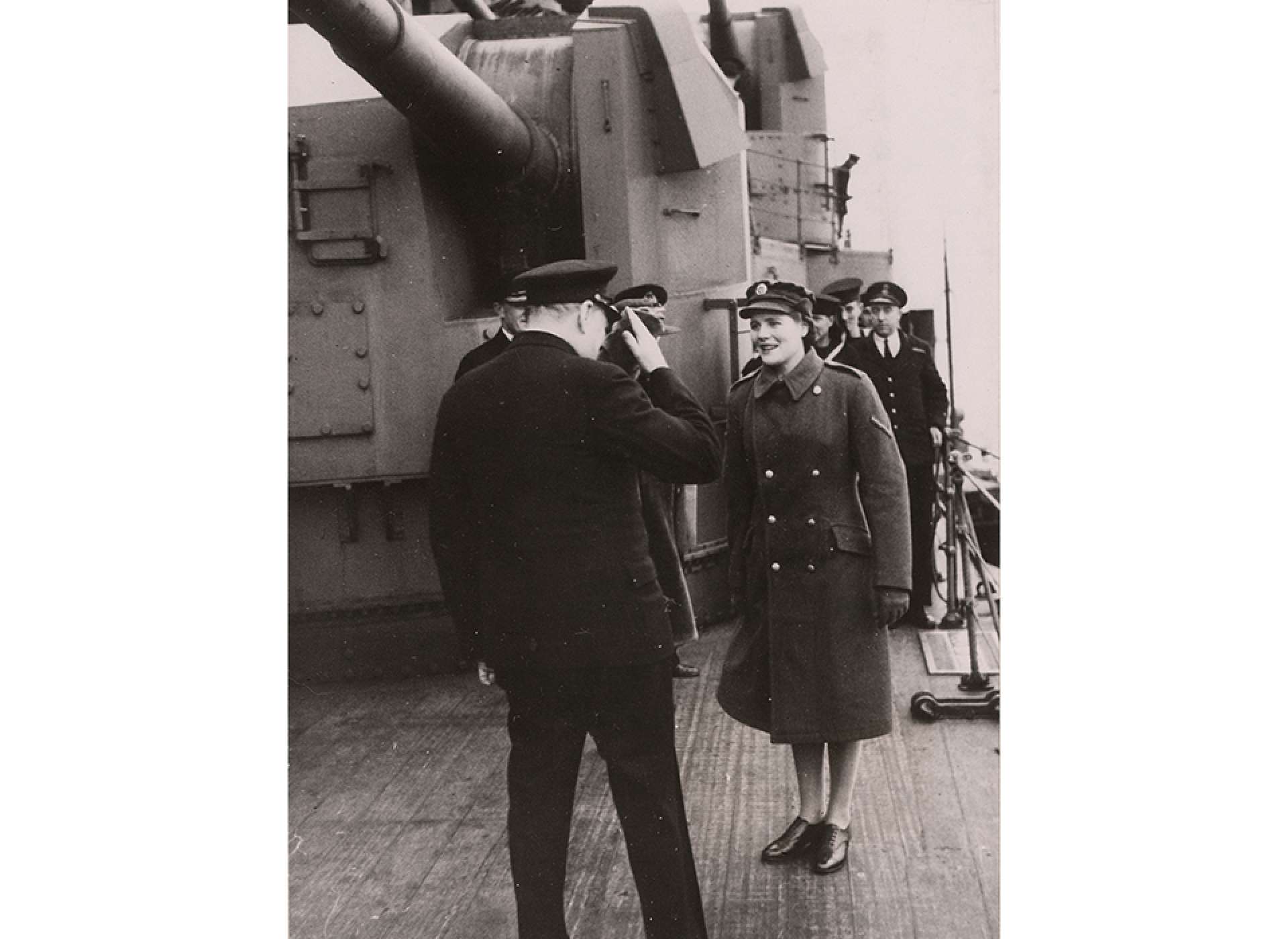 Churchill saluting daughter