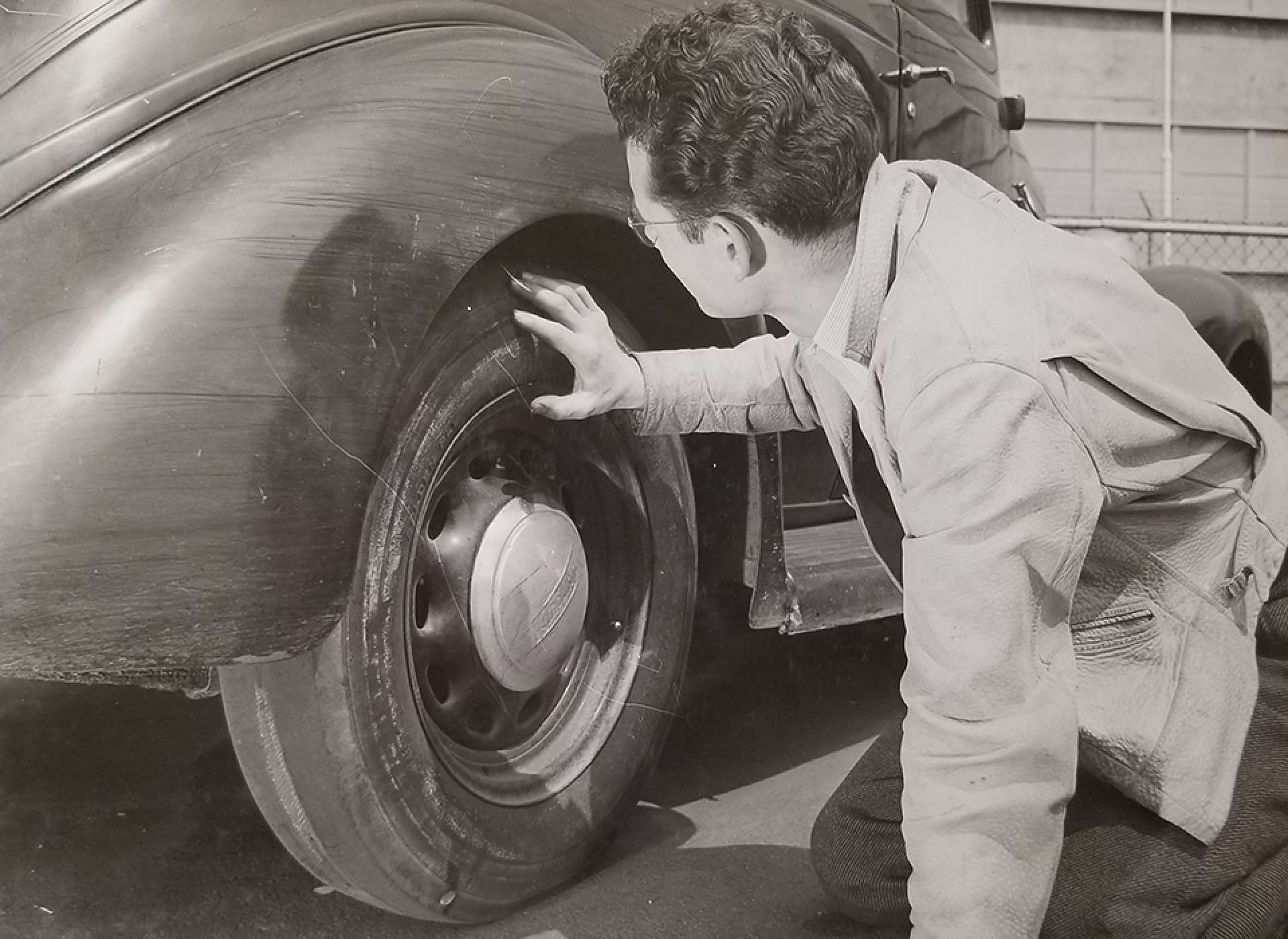 Vega Aircraft Corporation worker 1942