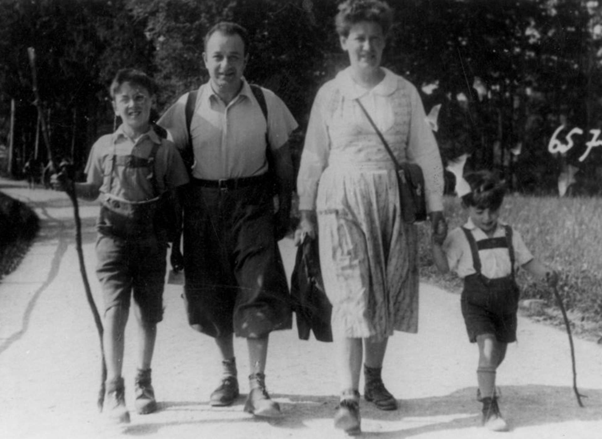 Kathe Leichter Family Zurich 1934 