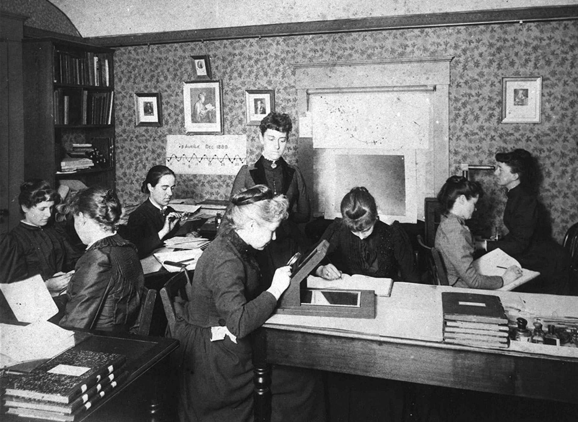 Women Harvard Computers circa 1900s