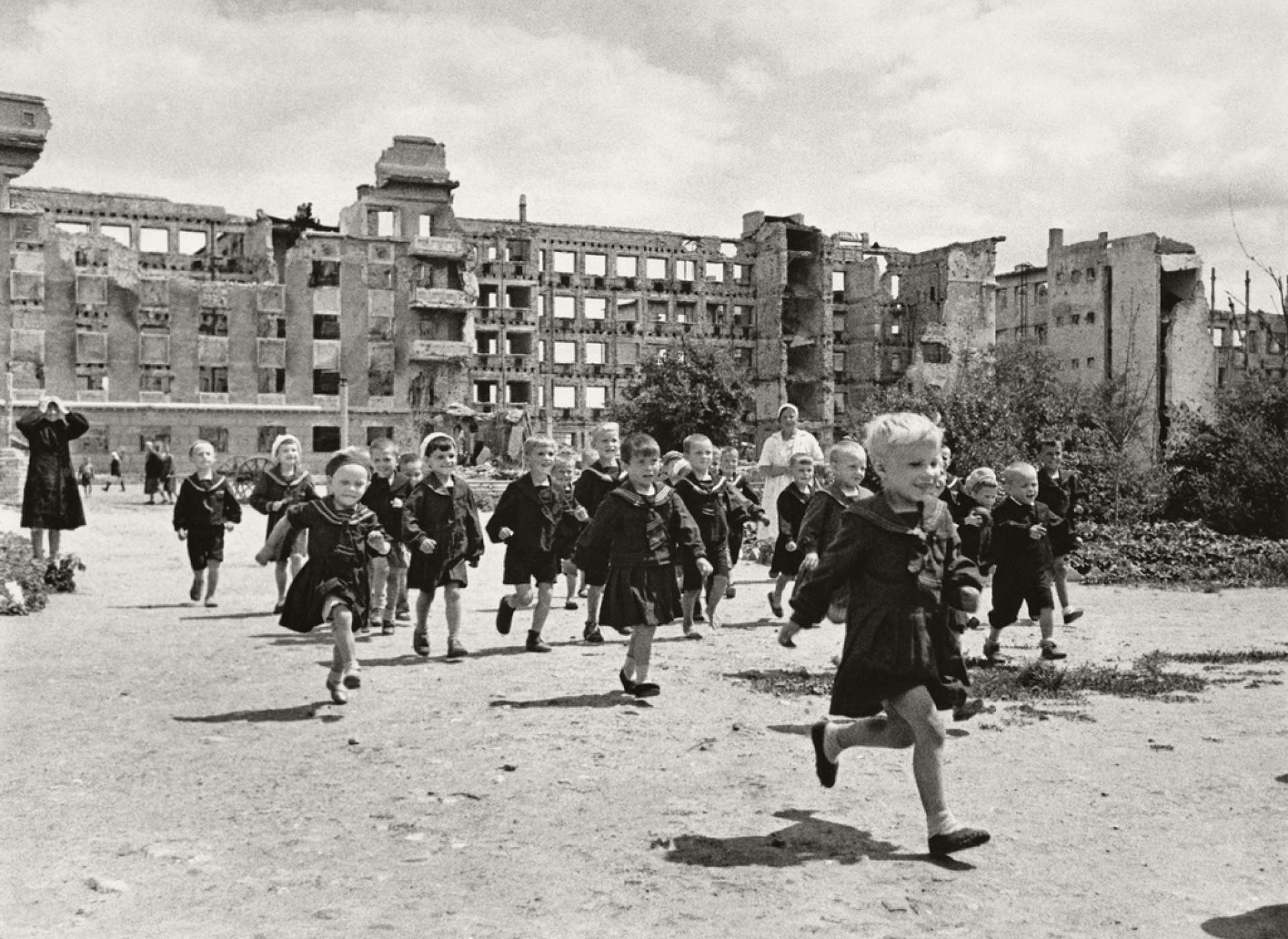 Children of Stalingrad, Evgenii Umnov, 1944. Source: МАММ/МDF