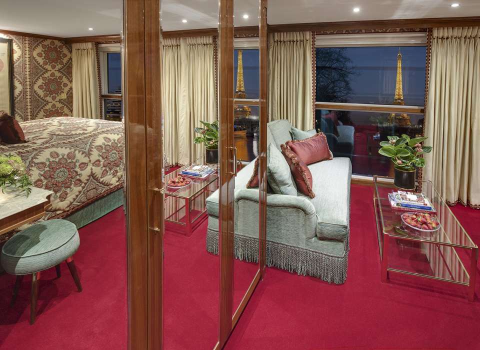 SS Joie de Vivre stateroom living quarters