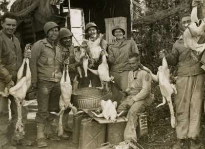 WWII soldiers with chickens