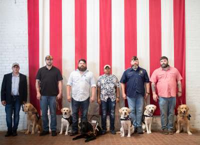 Servicemembers with Servicedogs